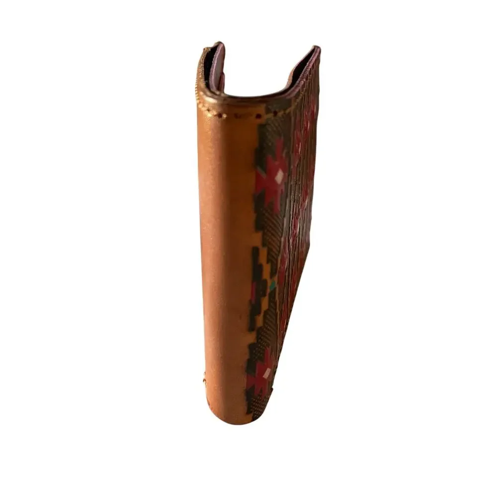 NWT Red Dirt Hat Bifold Leather Wallet Geometric Southwest Rodeo 23111881W16